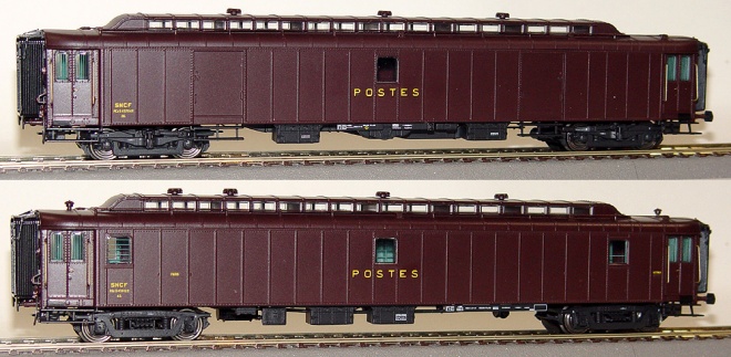 Set of 2 Mail cars type OCEM PTT<br /><a href='images/pictures/LS_Models/40410.jpg' target='_blank'>Full size image</a>